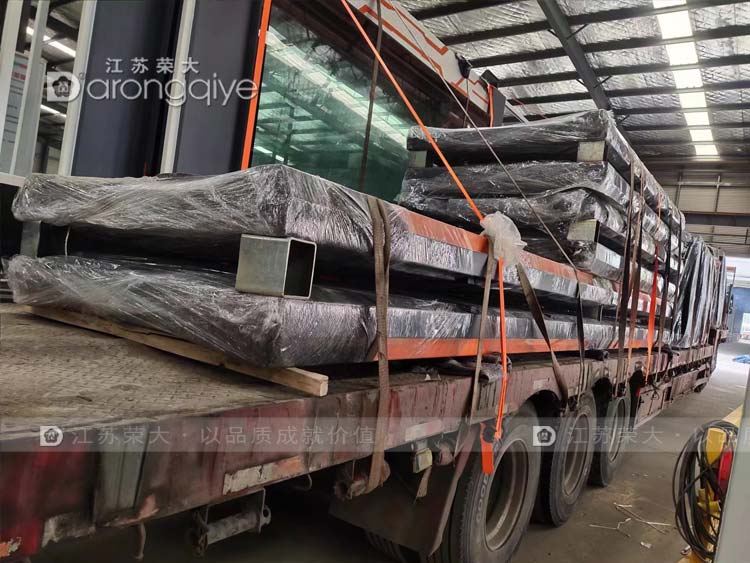 湖北智能公交站臺發(fā)貨