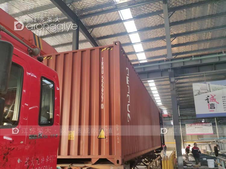 江蘇榮大公交站臺(tái)候車(chē)亭出口案例