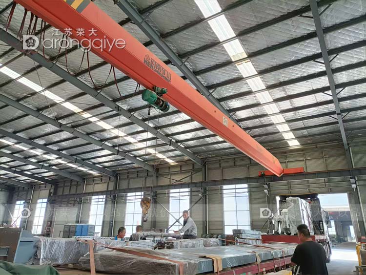 第五批次河北公交站臺候車亭正在裝車